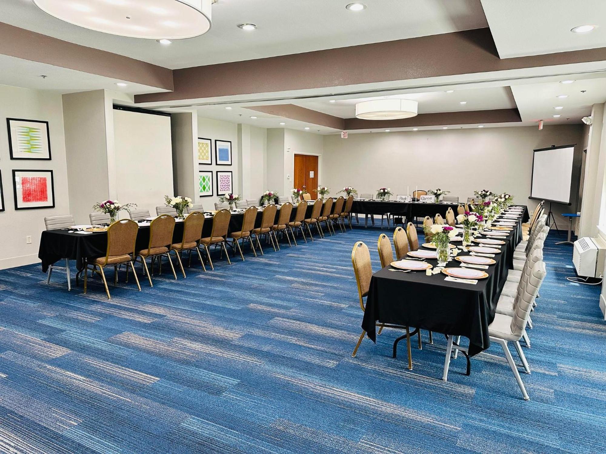 Holiday Inn Express Hotel & Suites Mansfield By Ihg Bagian luar foto
