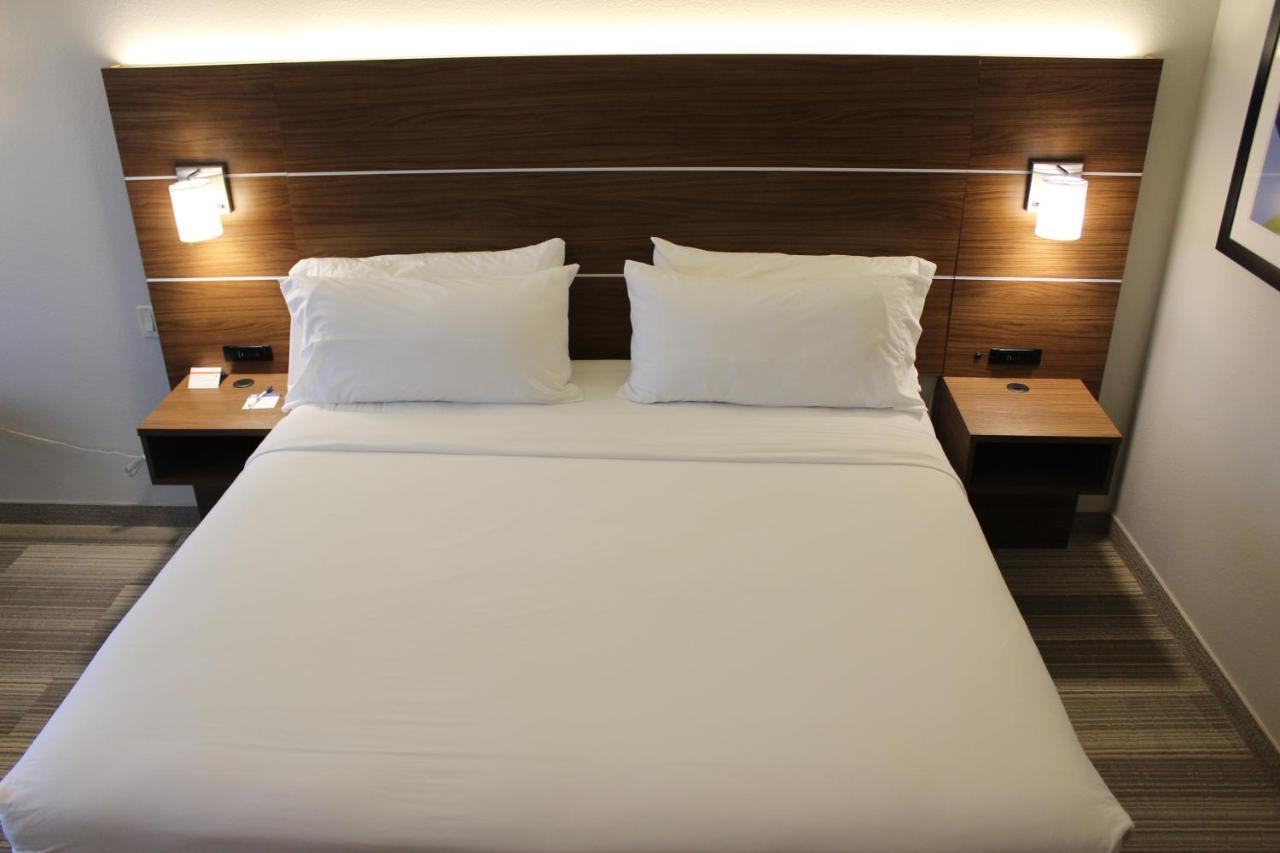 Holiday Inn Express Hotel & Suites Mansfield By Ihg Bagian luar foto